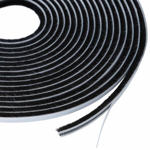 vidaXL Guarnizione a spazzola autoadesiva 5 m PP Nero