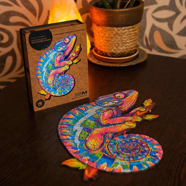 UNIDRAGON Puzzle in Legno 202 pz Iridescent Chameleon Medio 26x33 cm