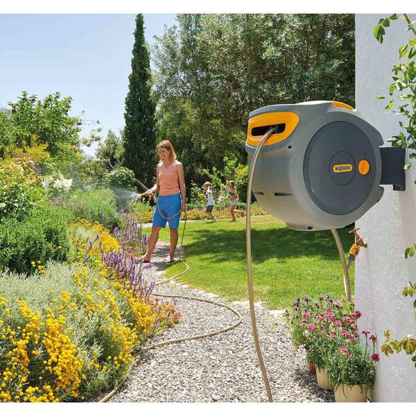 Hozelock Avvolgitubo da Parete con Tubo Flessibile da 25 m Auto Reel