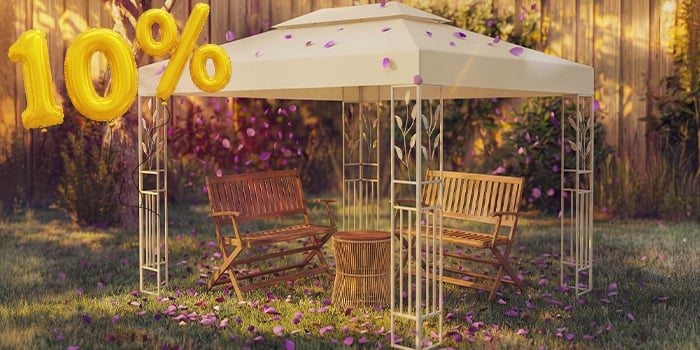  Gazebo da giardino con due panche in legno e un piccolo tavolo sotto, circondato da coriandoli rosa e palloncini dorati con «10% di sconto», che mette in evidenza un’offerta stagionale su gazebo e coperture da giardino.