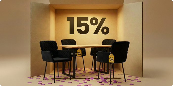 Tavolo da pranzo con sedie imbottite nere presentato in una scena a scatola, con sconto del 15% sui mobili da pranzo.